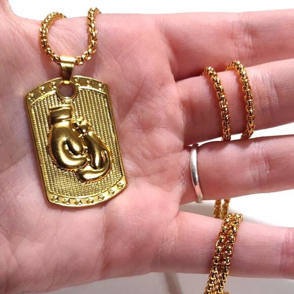 Golden Gloves Boxing Necklace Fighter PendantUFC Christmas Birthday Gift New!!